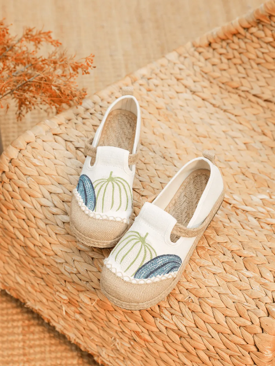 Cactus Rose | Pumpkin Kiss Embroidered Linen Loafer - Apricot