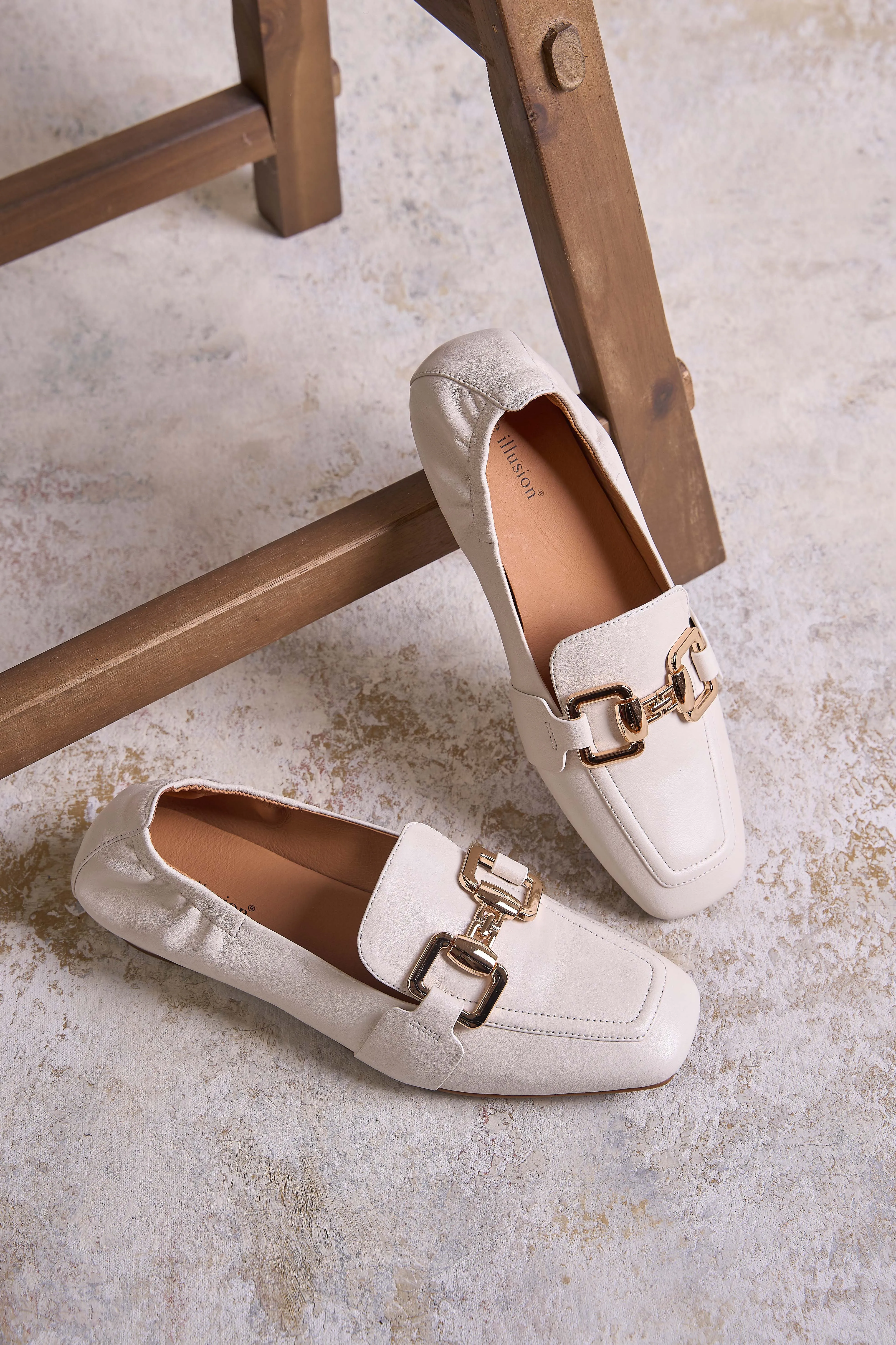 Chiara Chain White Loafer