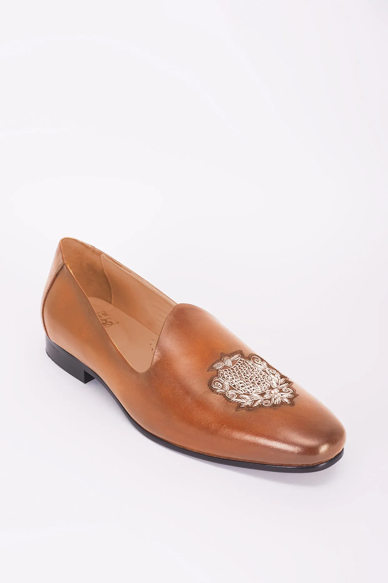 Classic Embroidered Mojdi - Tanner