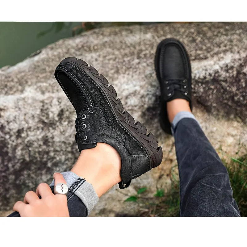 Classic Men Genuine Leather Lace-Up Shoes / Male Shoes in Alternative Style