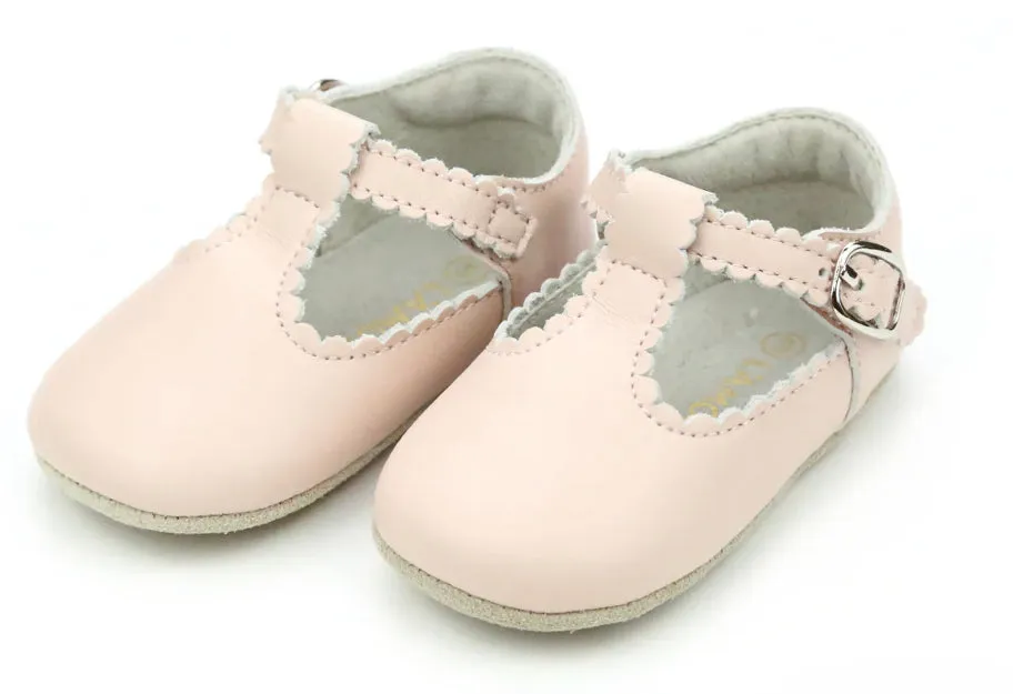 Elodie Scalloped Crib Shoes