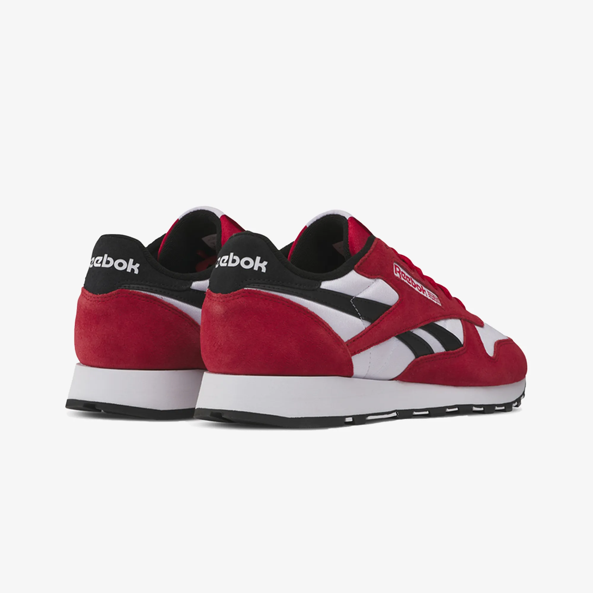 Reebok | CLASSIC LEATHER  { RED/CARBON BLACK/CLOUD WHITE