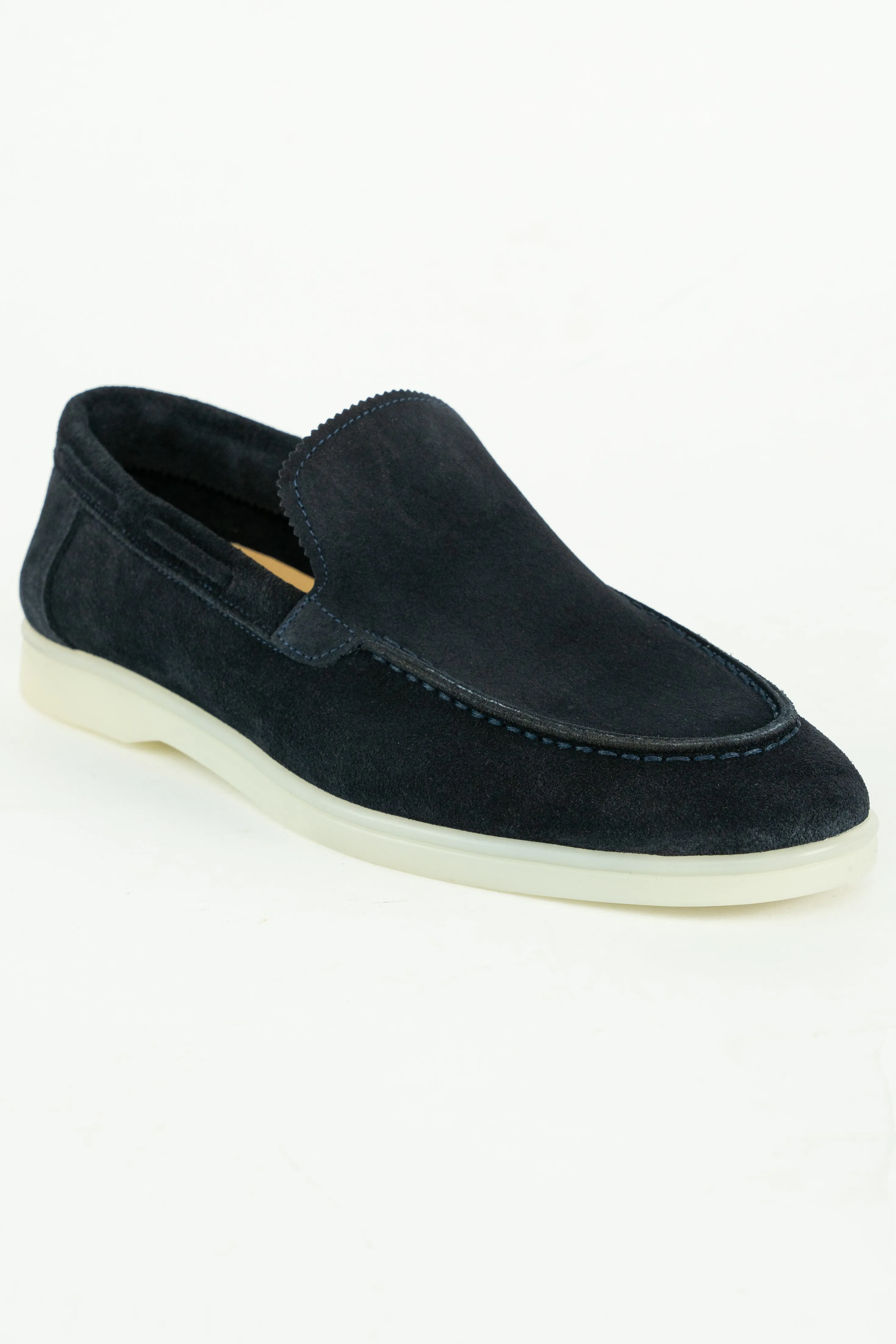 THE MENDOZA SUEDE LOAFER